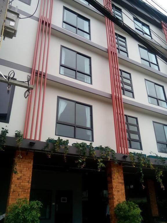 Bed and Breakfast Noble Tarntong Boutique Чиангмай Экстерьер фото