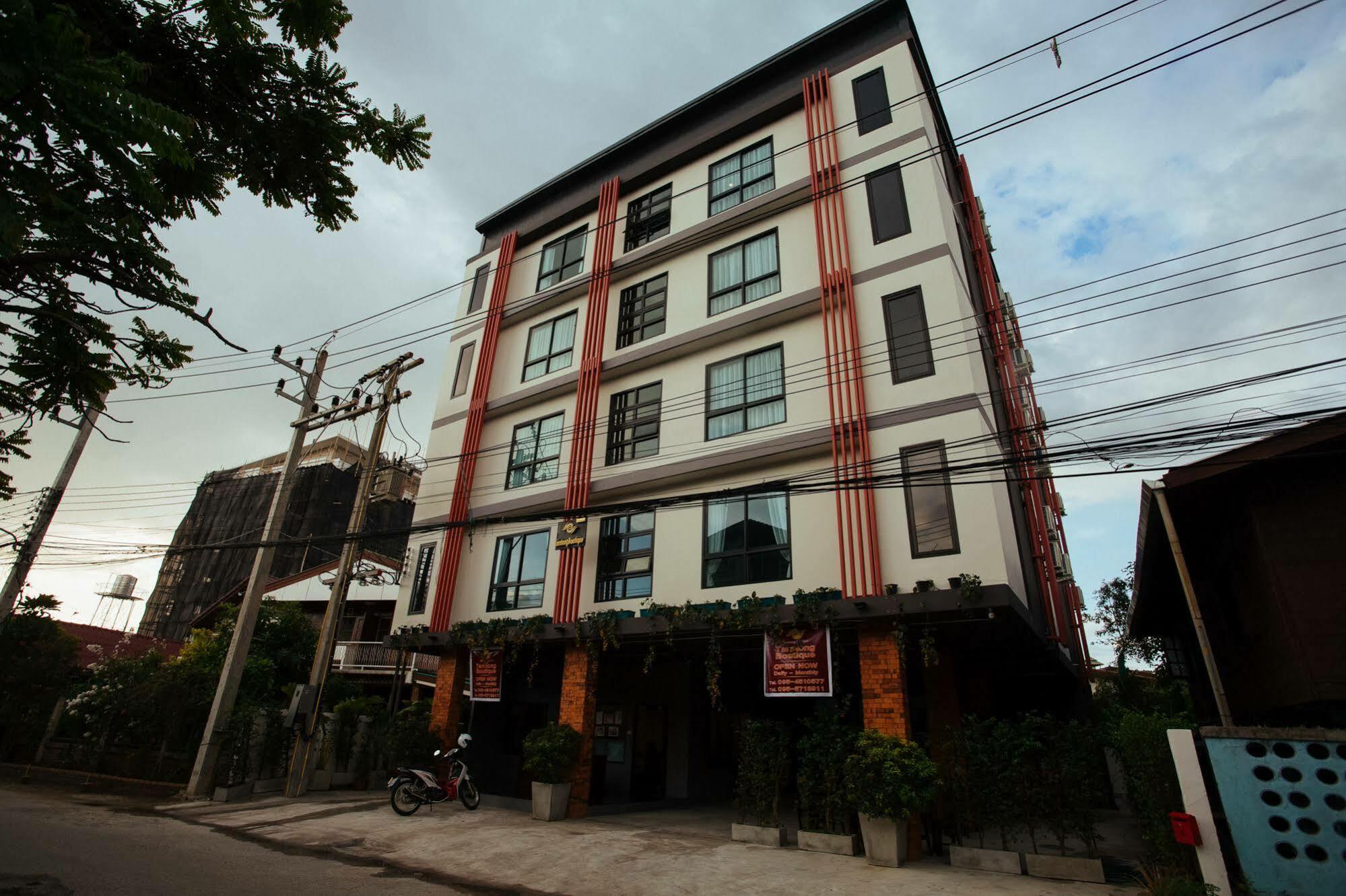 Bed and Breakfast Noble Tarntong Boutique Чиангмай Экстерьер фото