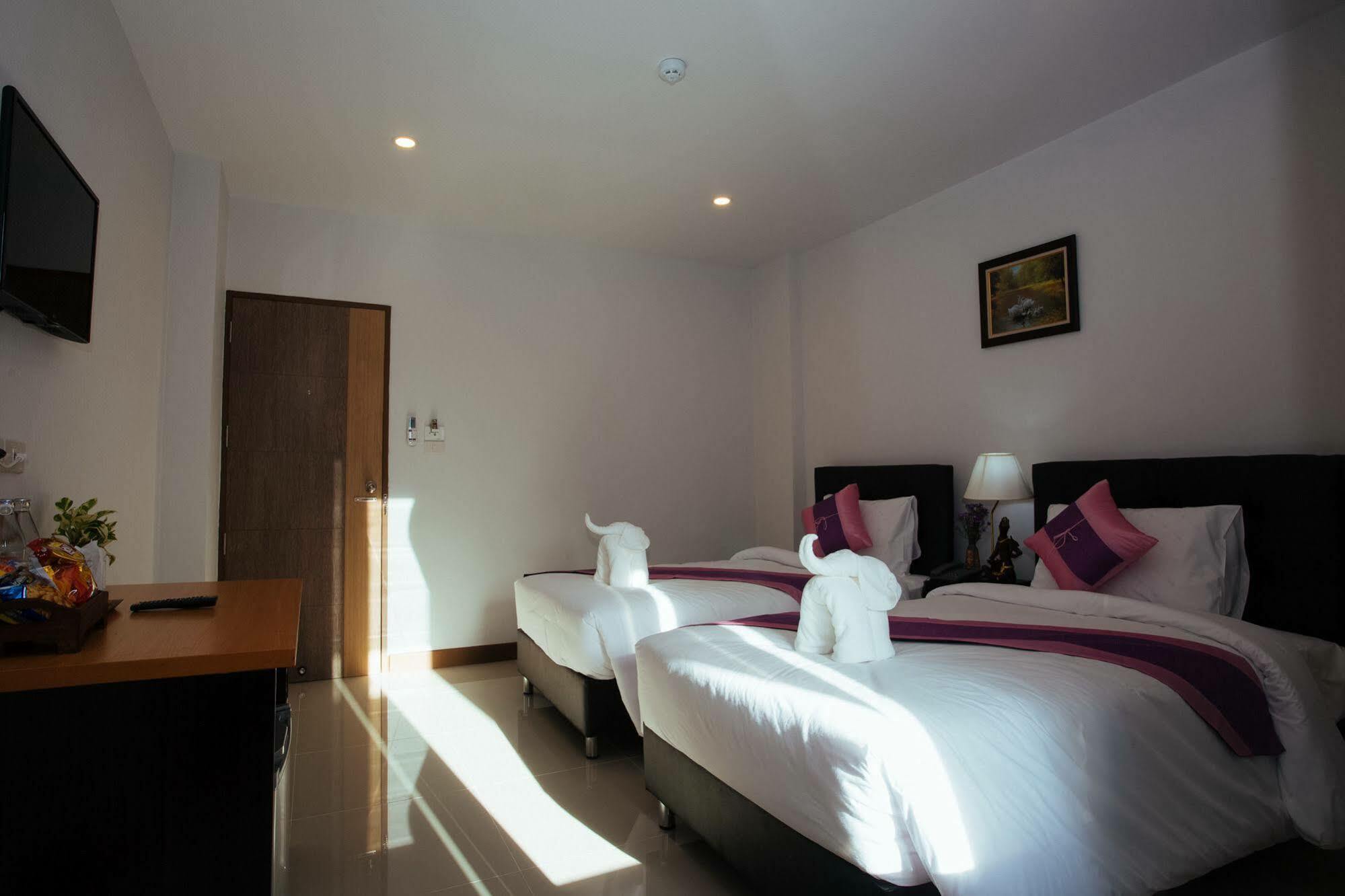 Bed and Breakfast Noble Tarntong Boutique Чиангмай Экстерьер фото