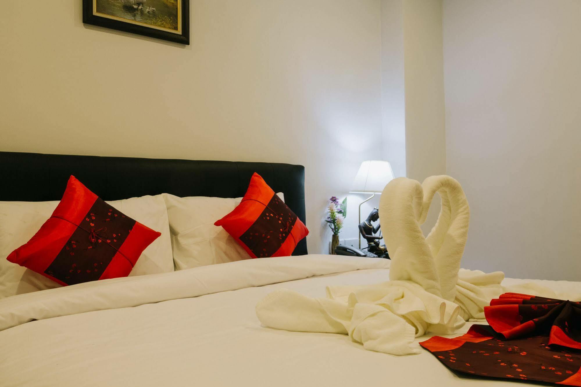 Bed and Breakfast Noble Tarntong Boutique Чиангмай Экстерьер фото