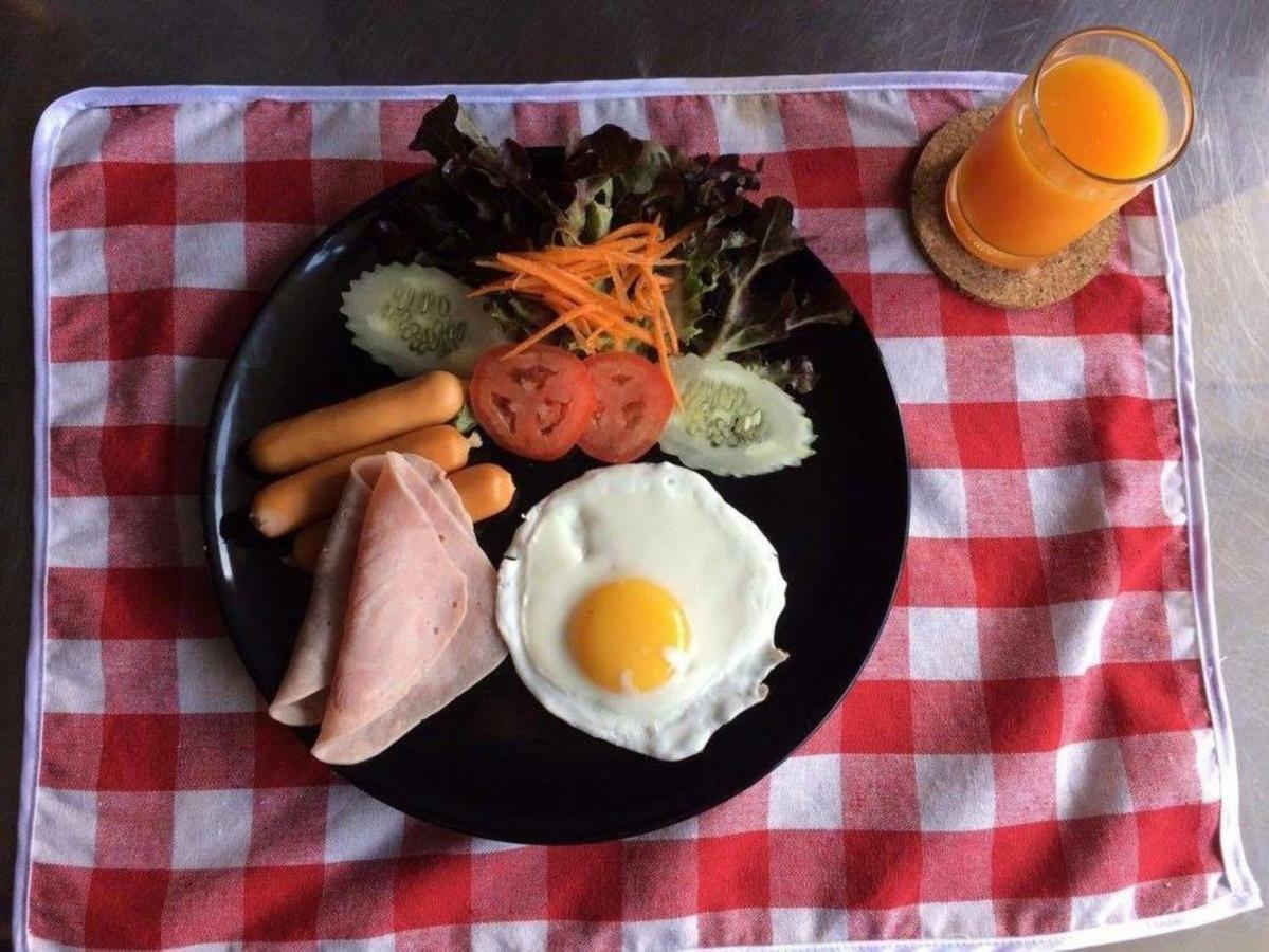 Bed and Breakfast Noble Tarntong Boutique Чиангмай Экстерьер фото
